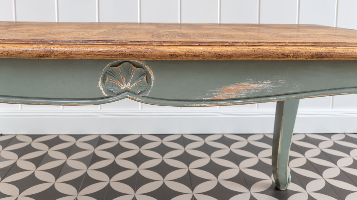 Vintage-Couchtisch Distressed Green – Schachbrettplatte | CAS 028
