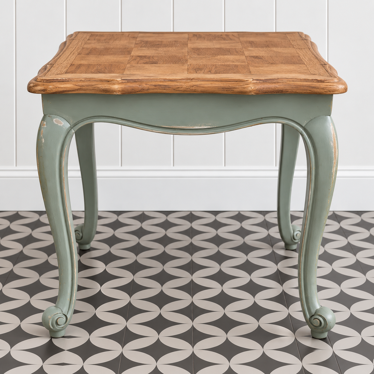 Vintage-Couchtisch Distressed Green – Schachbrettplatte | CAS 028